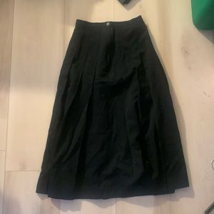 Paul Stanley 100% wool size 4 black skirt